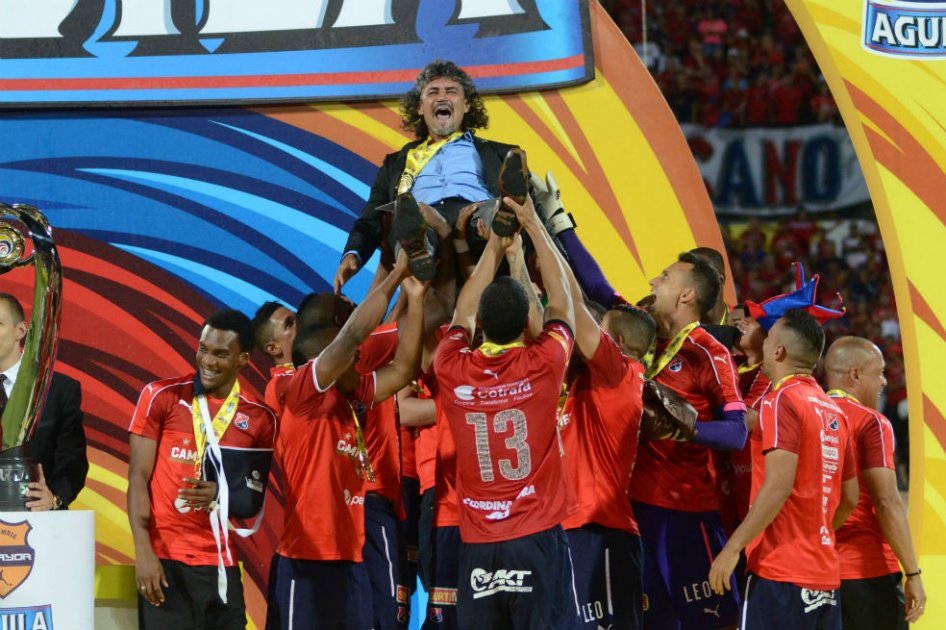 Leonel Álvarez, bicampeón con el rojo paisa