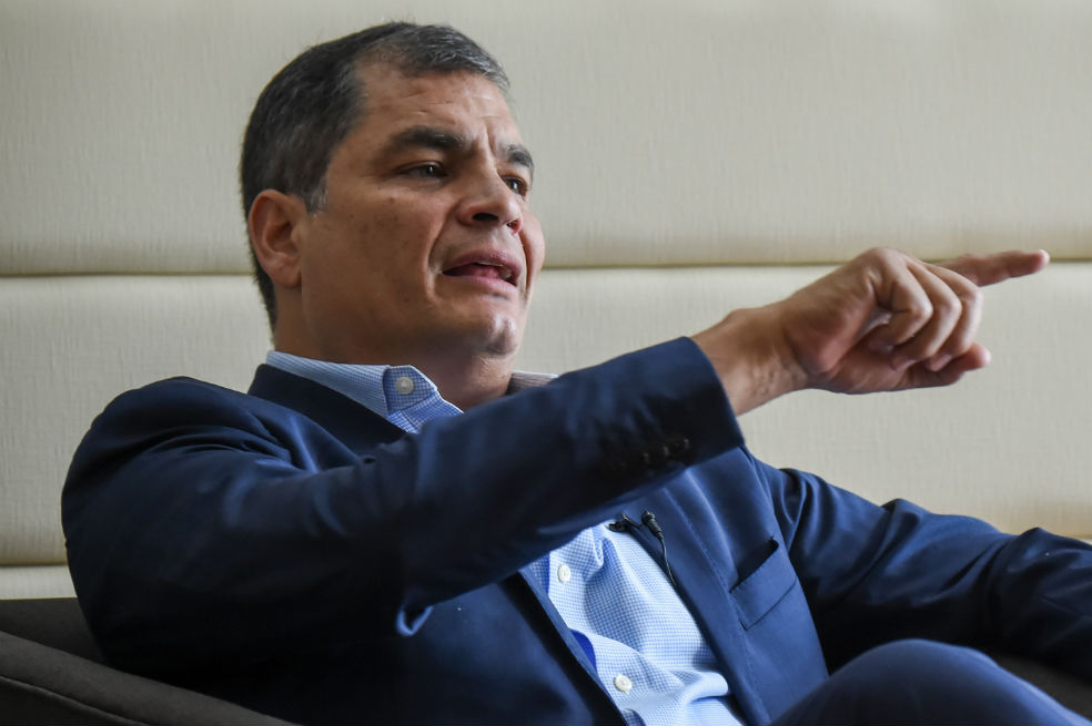 ¿Lenin Moreno quiere cerrarle el camino a Correa?