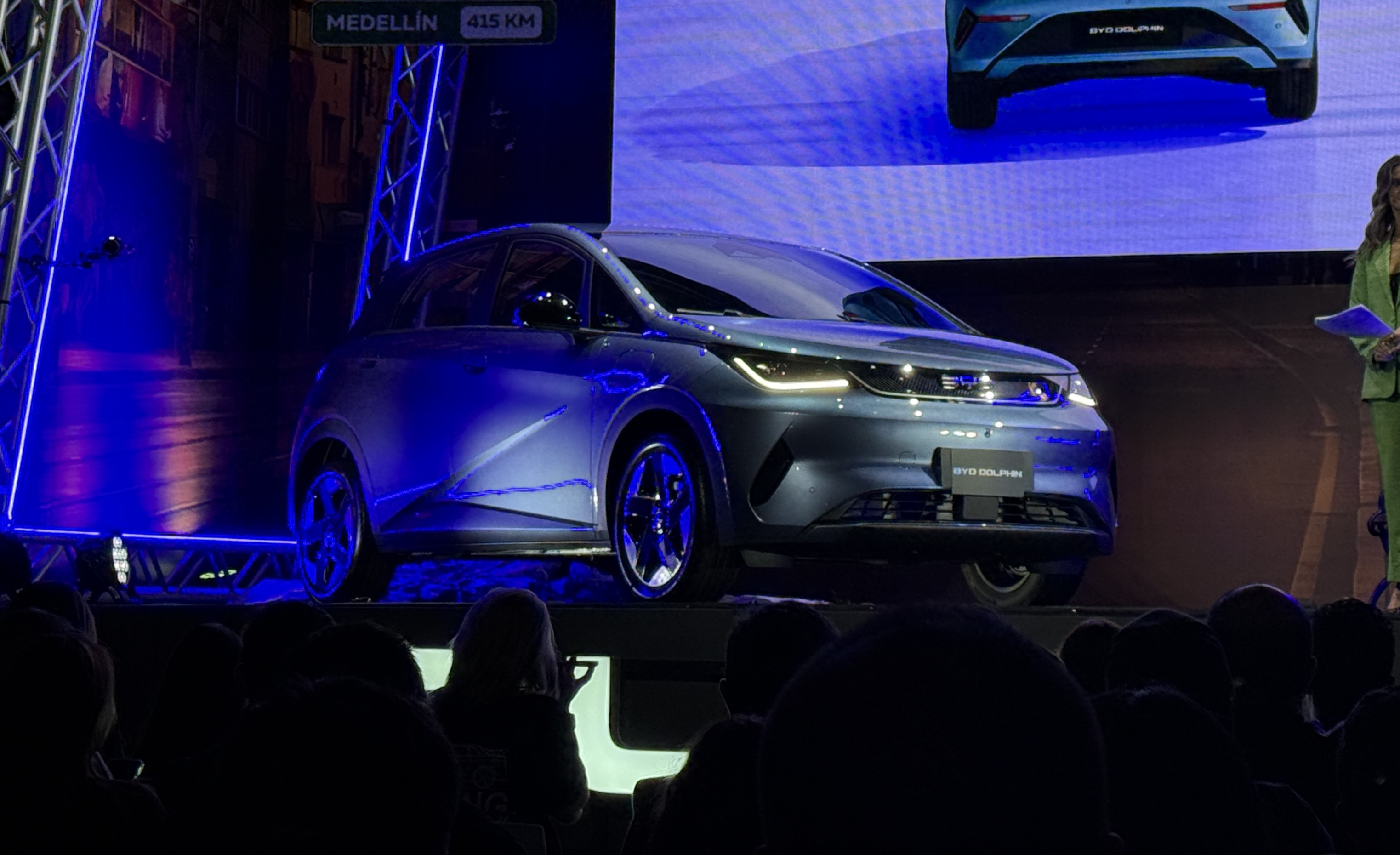 BYD abrirá en 2026 su primera estación de carga rápida en Colombia