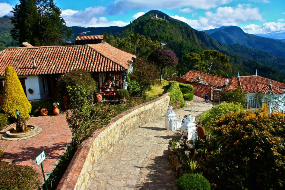A pesar de fallo que les ordena el cierre, restaurantes de Monserrate seguirán operando