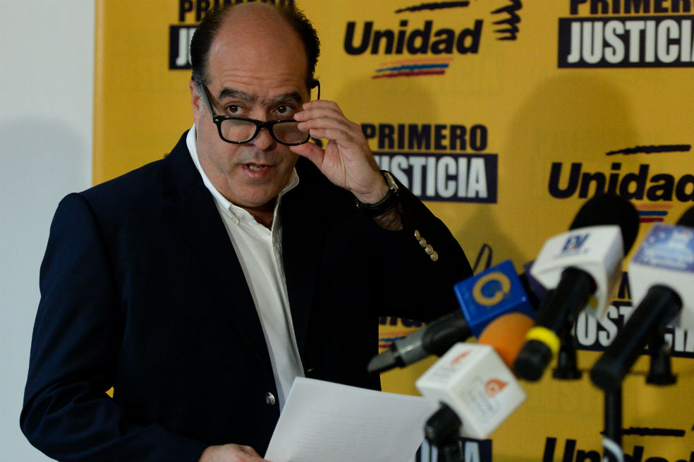 Diosdado Cabello pide la extradición de unos opositores venezolanos, ¿quiénes son?