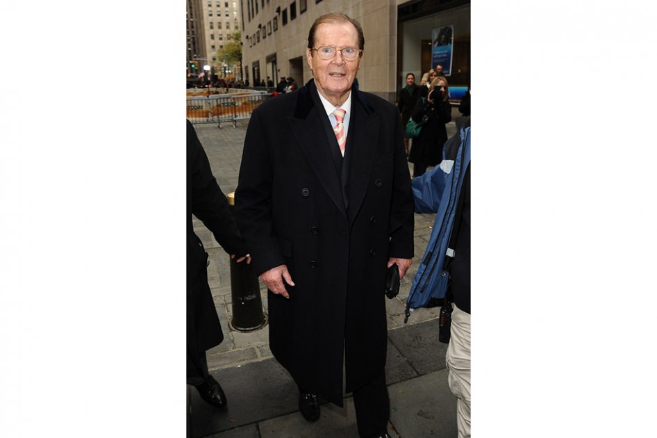 La gran mentira sobre Roger Moore