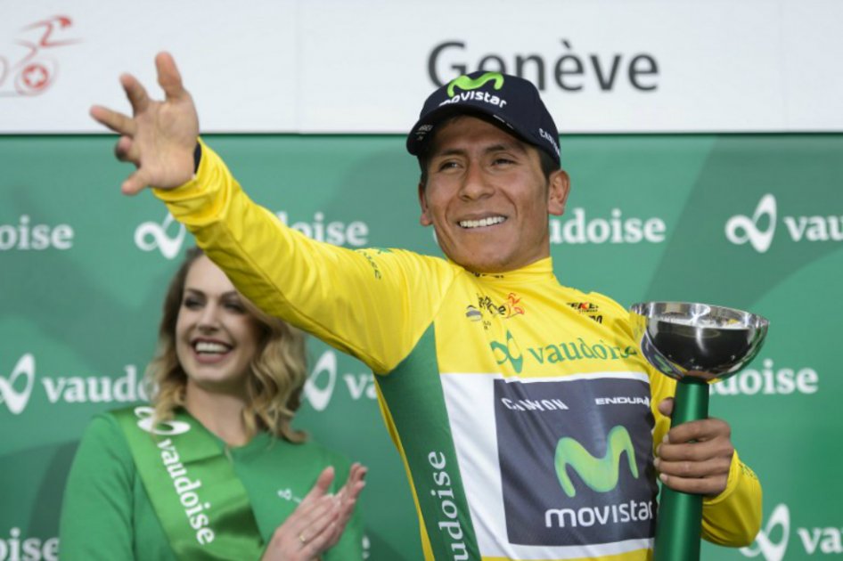Nairo, con el trofeo del Tour de Romandía. / AFP
