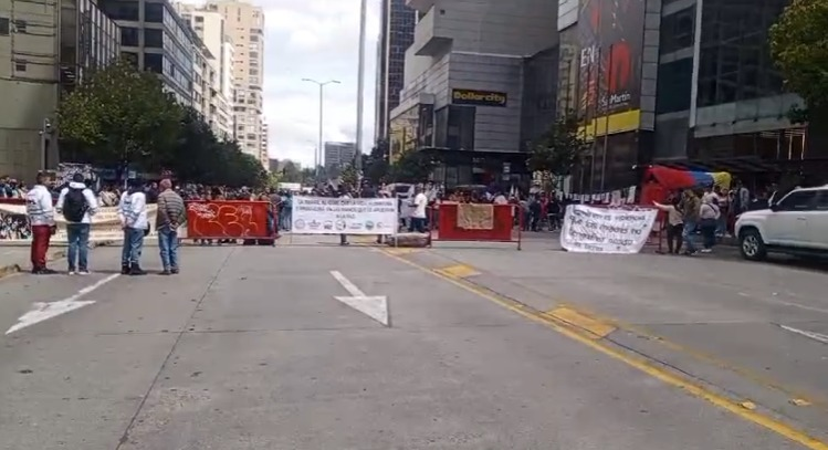 Movilidad: continúa jornada de manifestación en la carrera séptima con calle 32