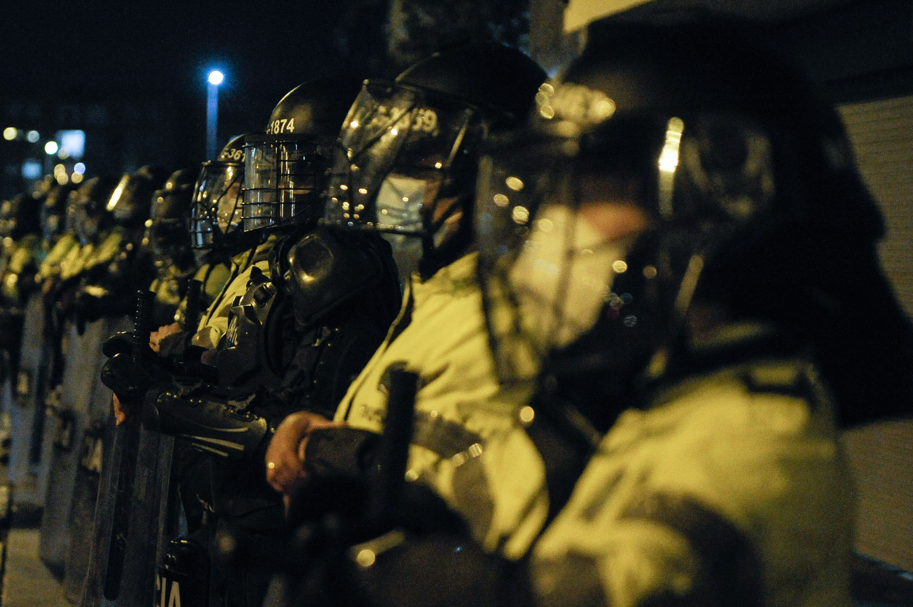 Policías imputados por casos durante protestas en Bogotá fueron felicitados
