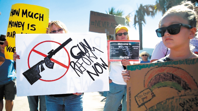 Los gringos y las armas: ¿Por qué siguen las matanzas?