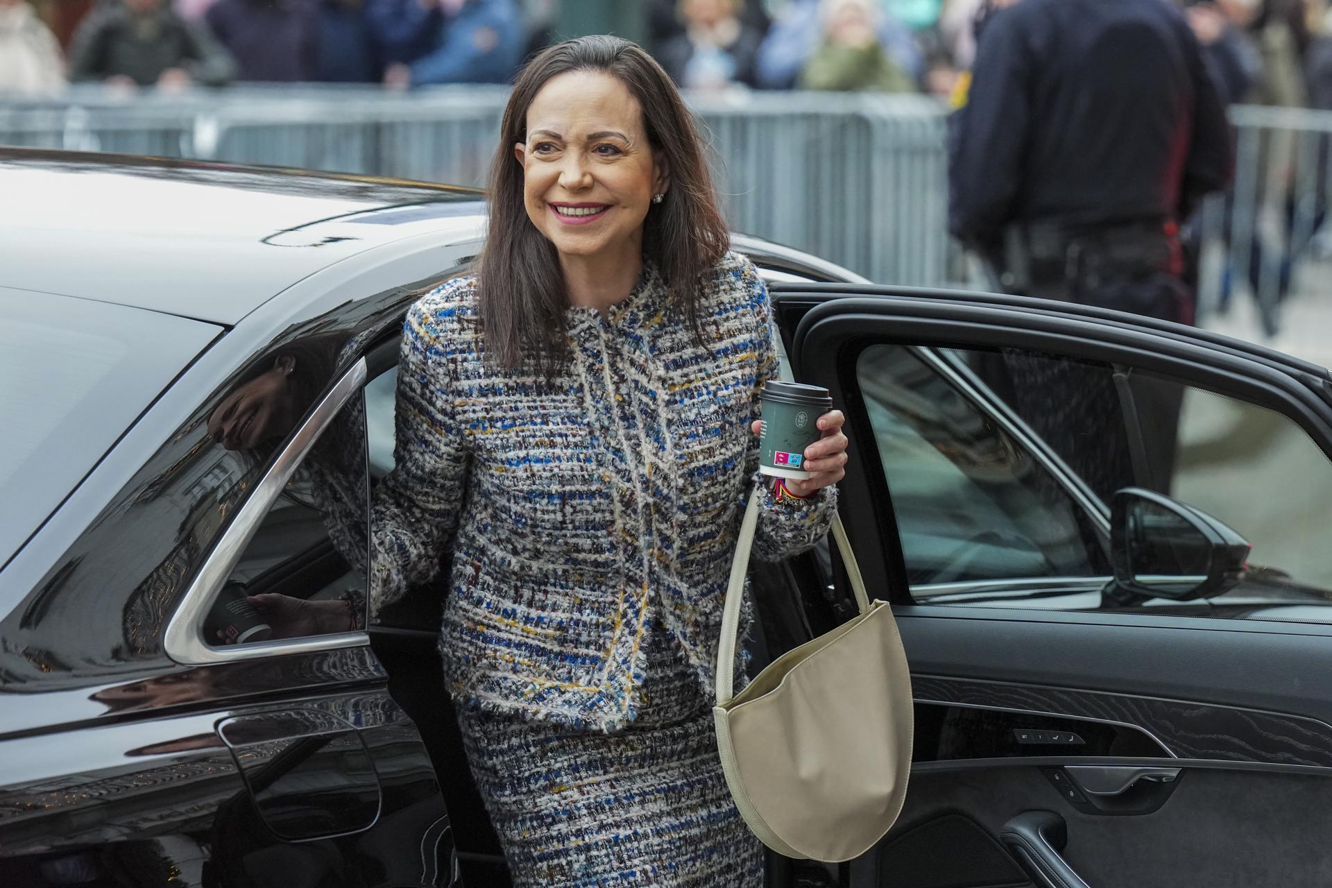 Se desconoce su paradero: María Corina Machado salió de Noruega