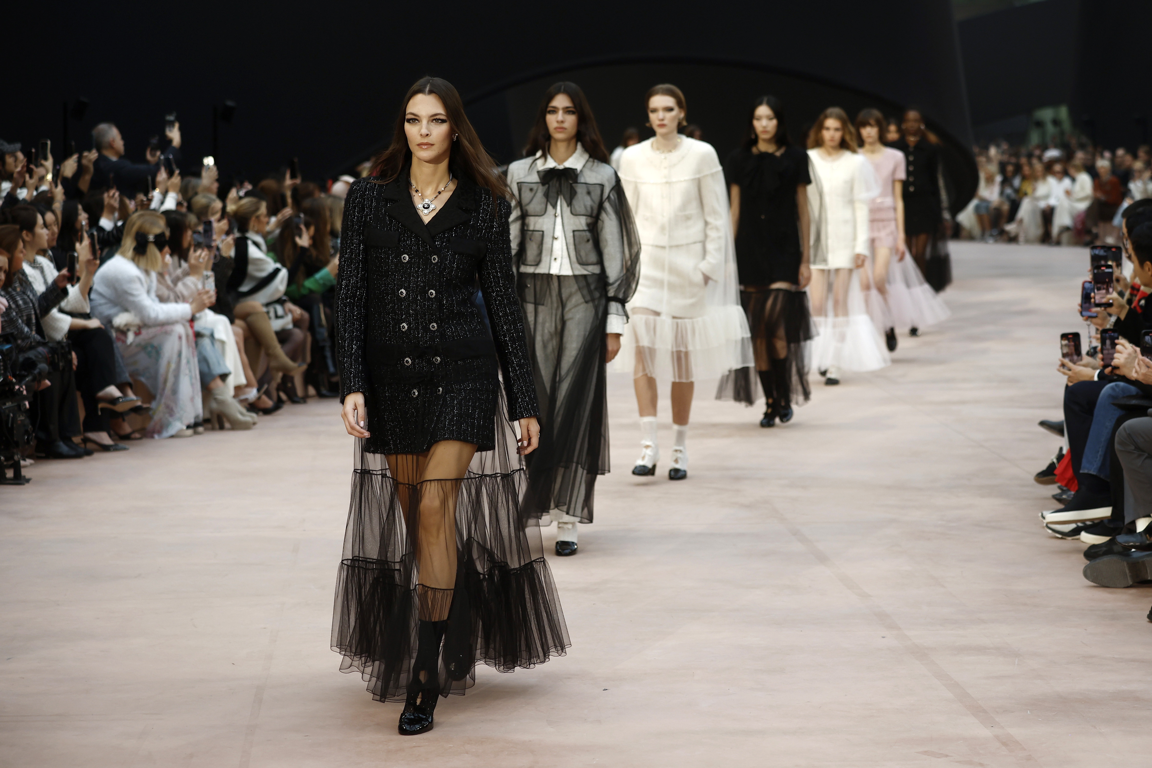 Así fue el desfile de Chanel en la Semana de la Moda de París