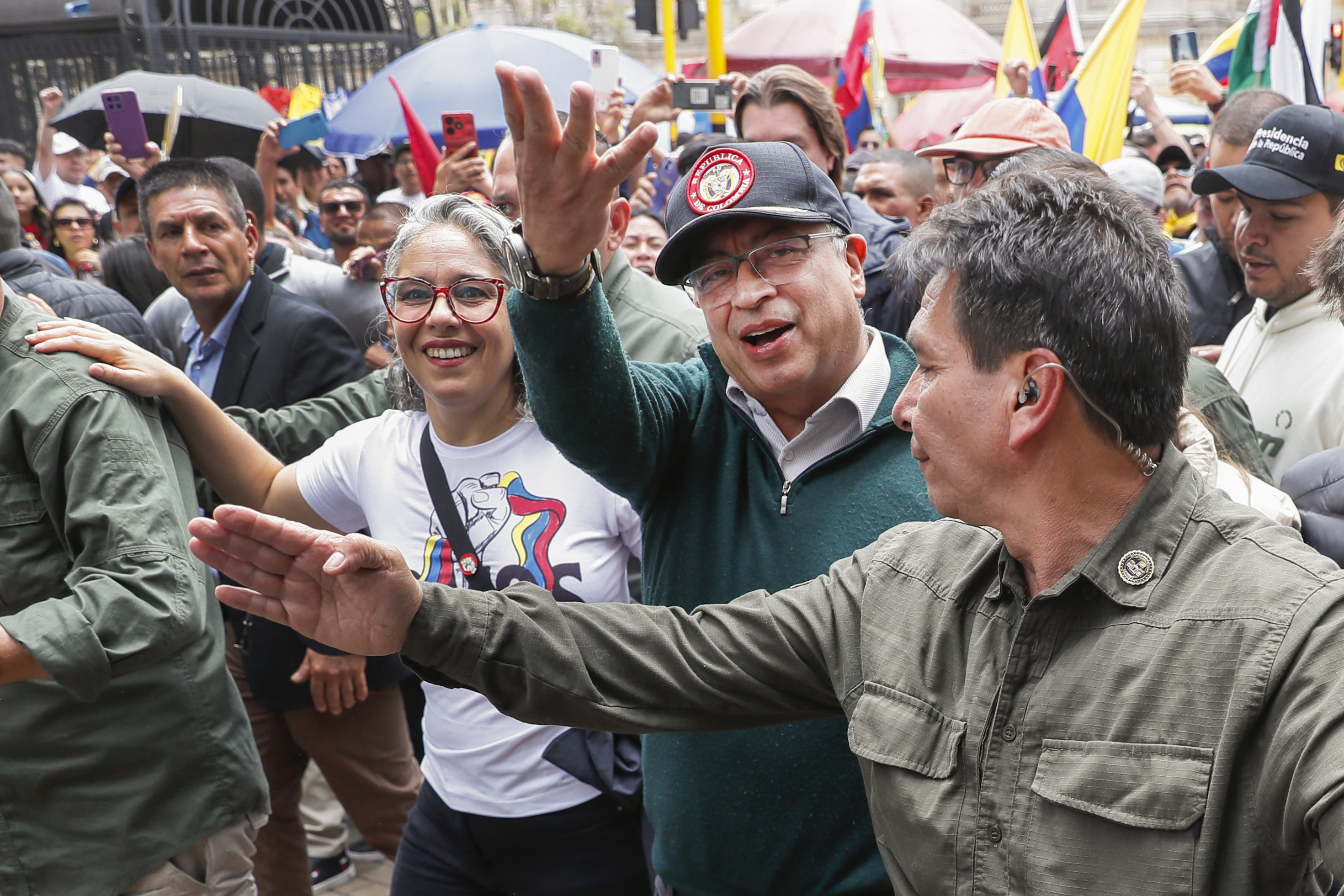 Marchas con 3 días de diferencia: revive el pulso entre Petro y oposición tras paro