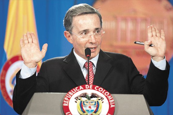 Prescripción del proceso, nueva estrategia de defensa de Uribe en Yidispolítica
