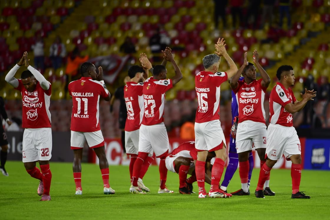 Santa Fe le ganó 2-1 a Platense y sigue con chances de clasificar en la Copa Libertadores.