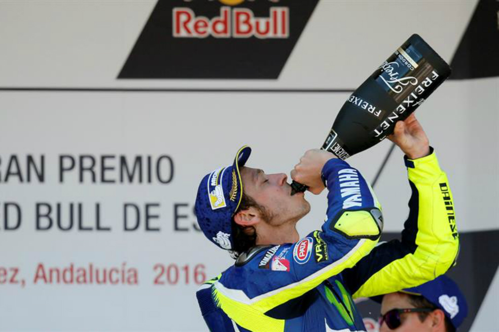 Dice adiós Valentino Rossi, el más grande de la historia del Moto GP