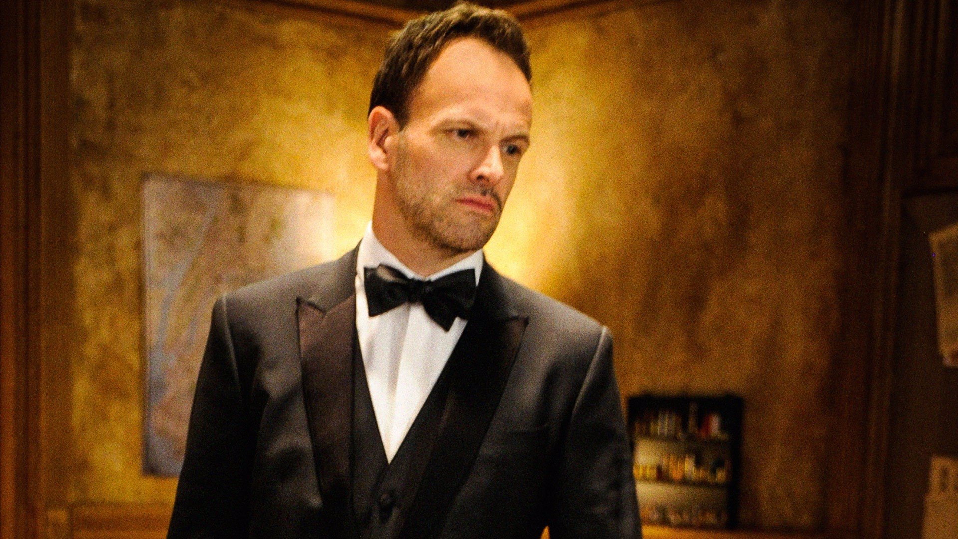 Jonny Lee Miller interpretará al primer ministro John Major en “The Crown”
