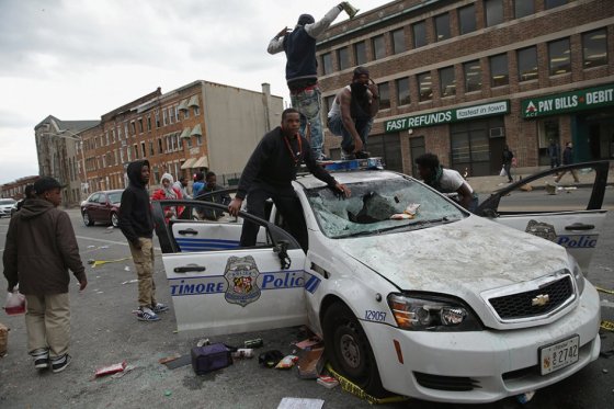 Baltimore vive una oleada de violencia sin precedentes tras la muerte de afroamericano