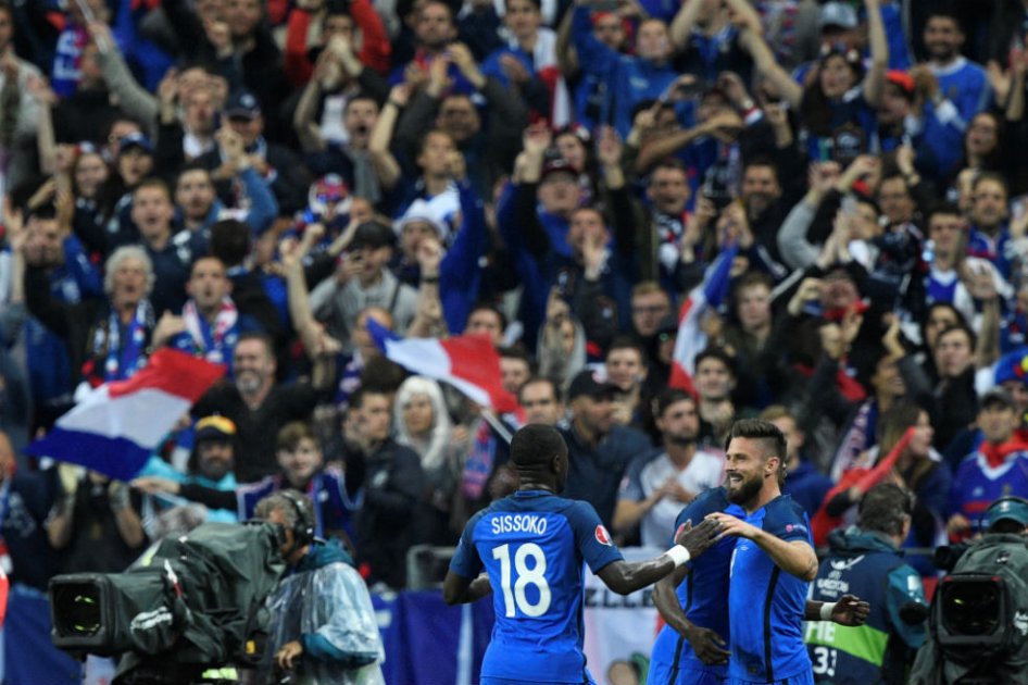 Francia goleó a Islandia y avanzó a semifinales de la Euro