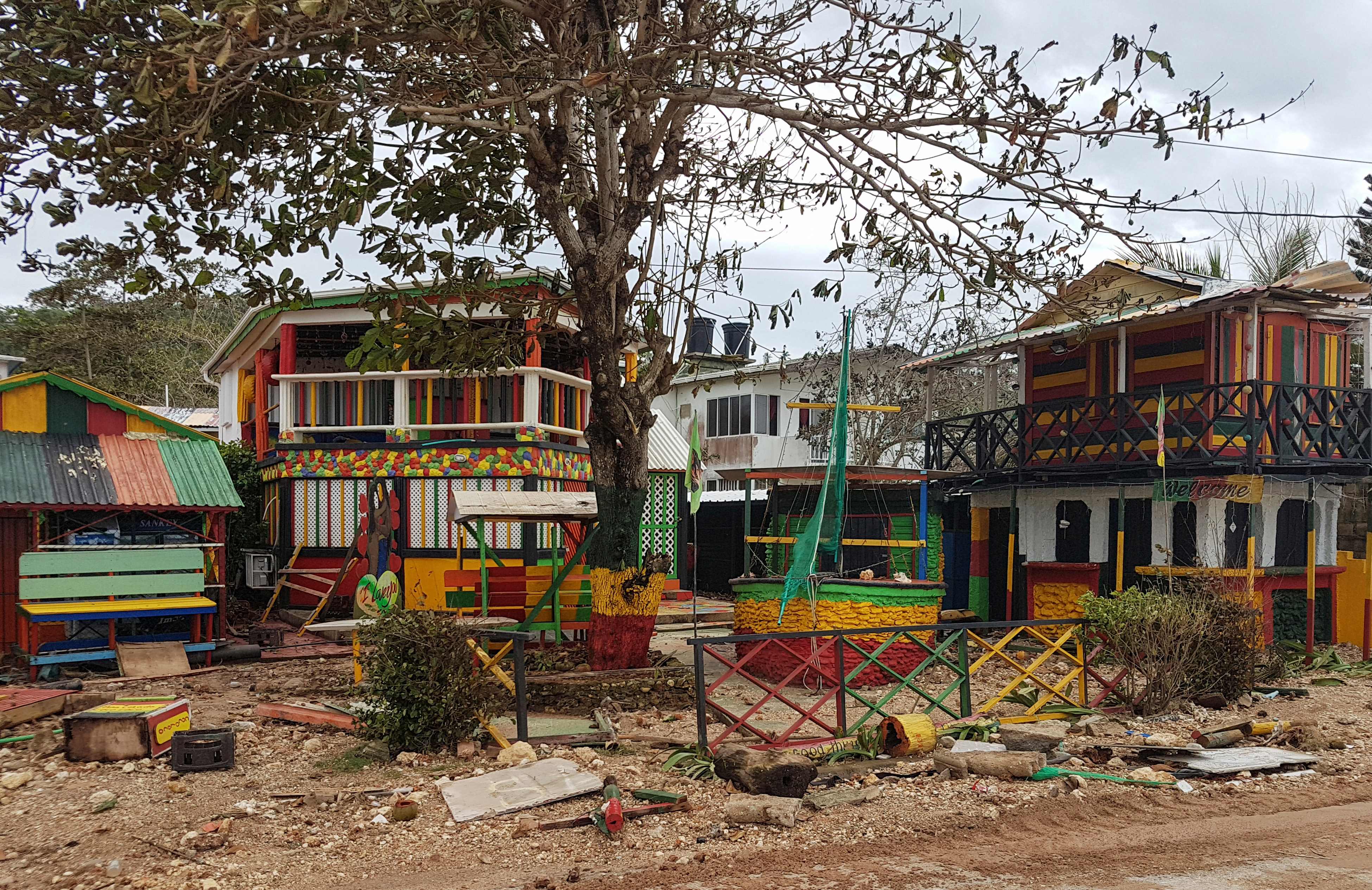 “Providencia está destruido, no hay ni una casa que esté bien”, turista que vivió el paso de Iota