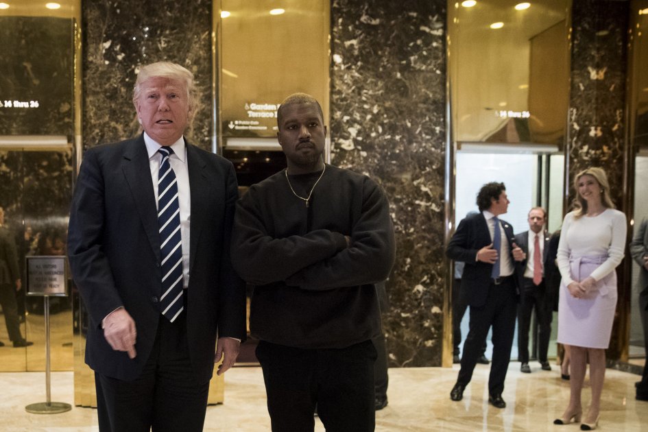 Kanye West visita a Donald Trump tras su salida del hospital