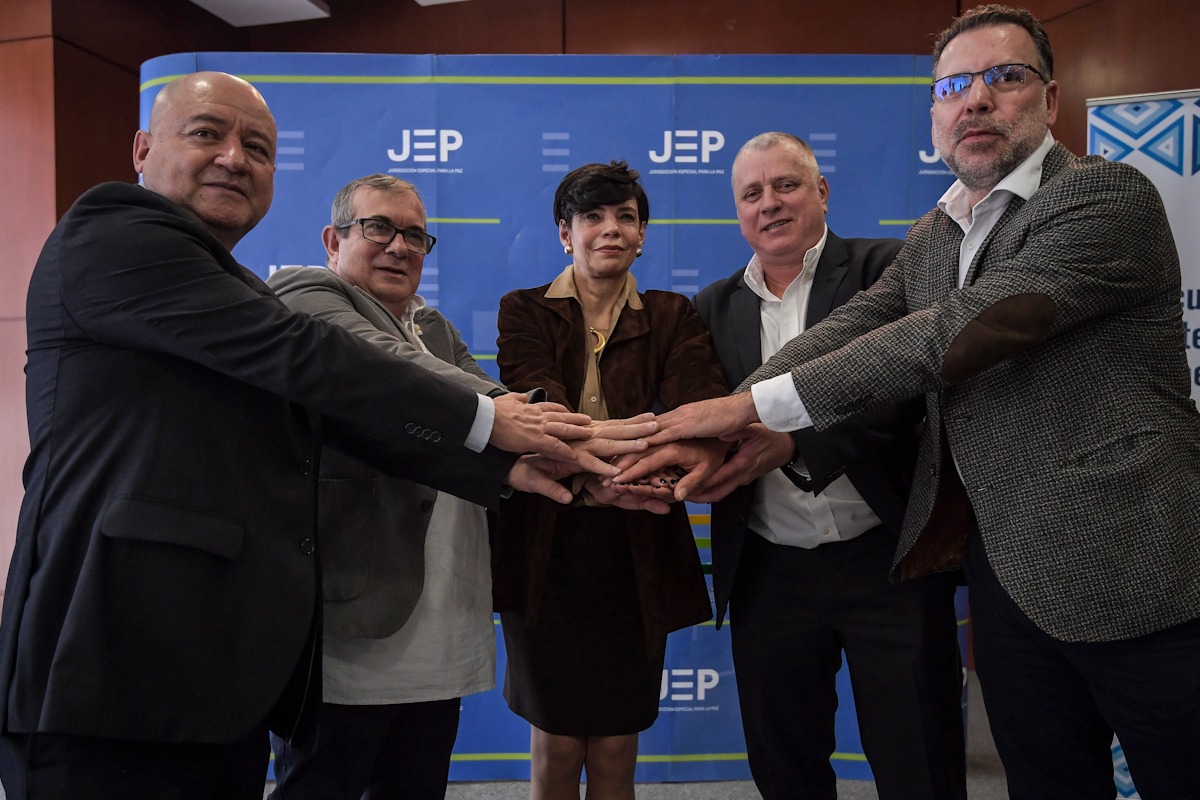 Atentado al Club El Nogal: víctimas y victimarios entregaron informe sobre lo ocurrido a la JEP
