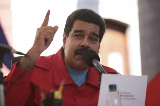 Maduro dice que EE.UU. no tiene que "meterse" en instalación del Parlamento