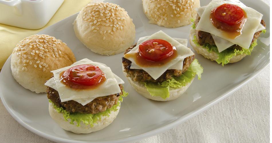 Sorprende a tus hijos con unas deliciosas mini hamburguesas 