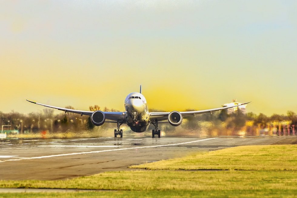 Latam se suma a los descuentos por huelga en Avianca