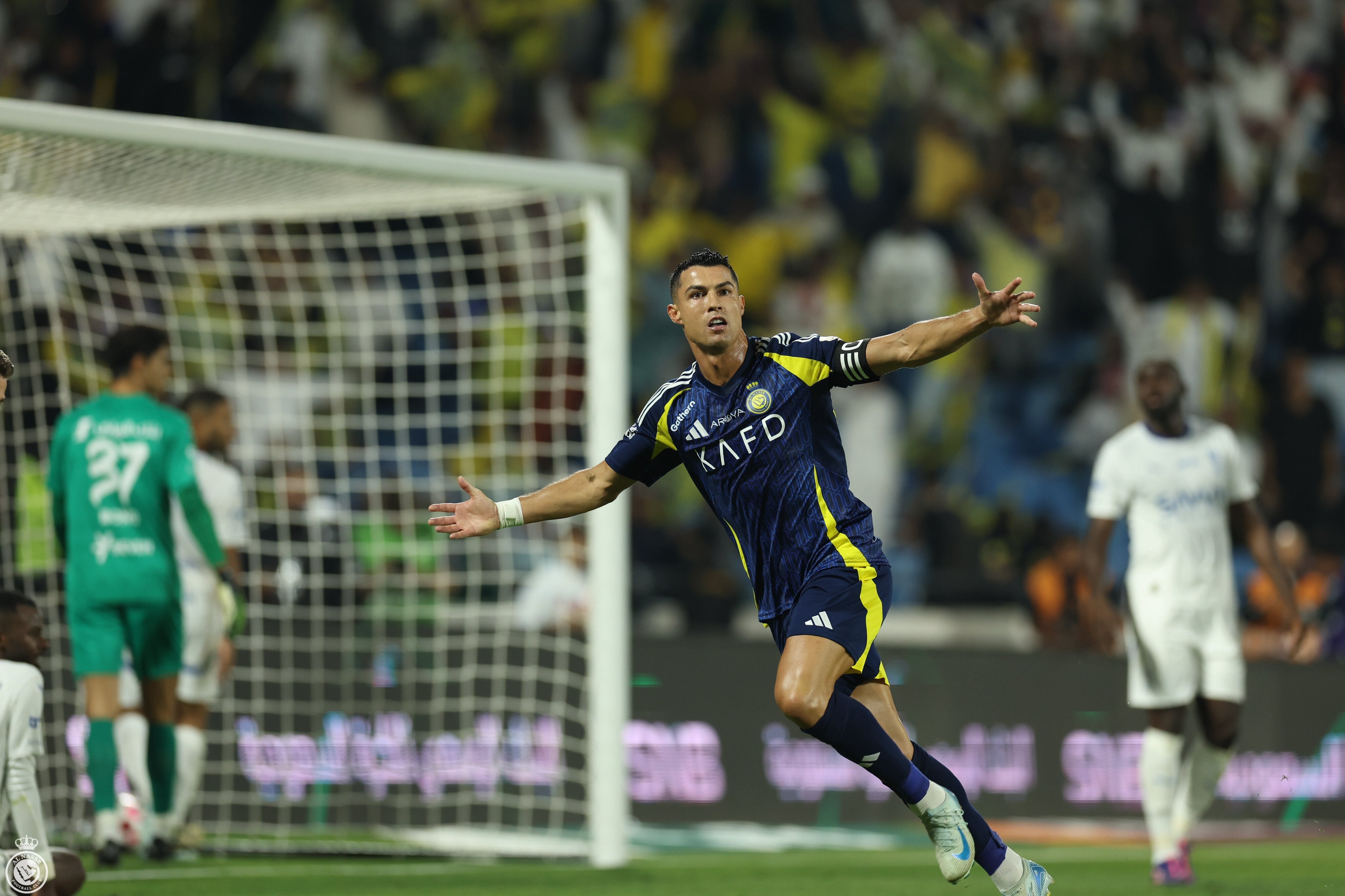 Cristiano Ronaldo festeja un gol con Al Nassr en Arabia Saudita