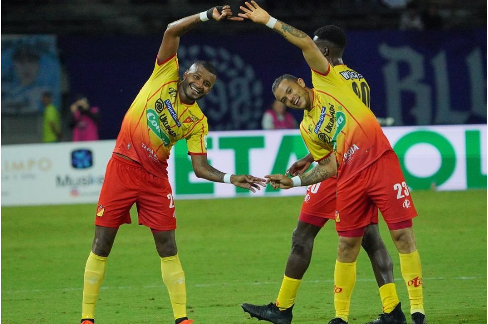 Noche redonda para Santa Fe: Millonarios cayó en Pereira