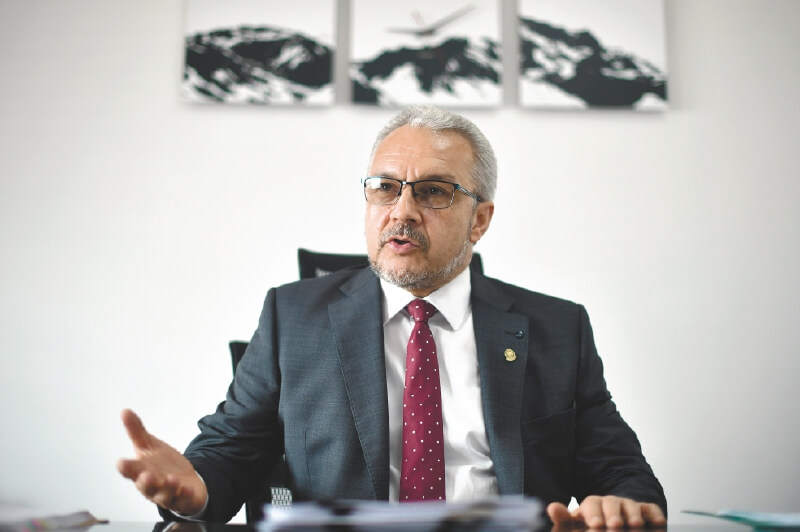 El magistrado Gerardo Botero lleva 23 años como funcionario de la Corte Suprema. / Óscar Pérez - El Espectador.