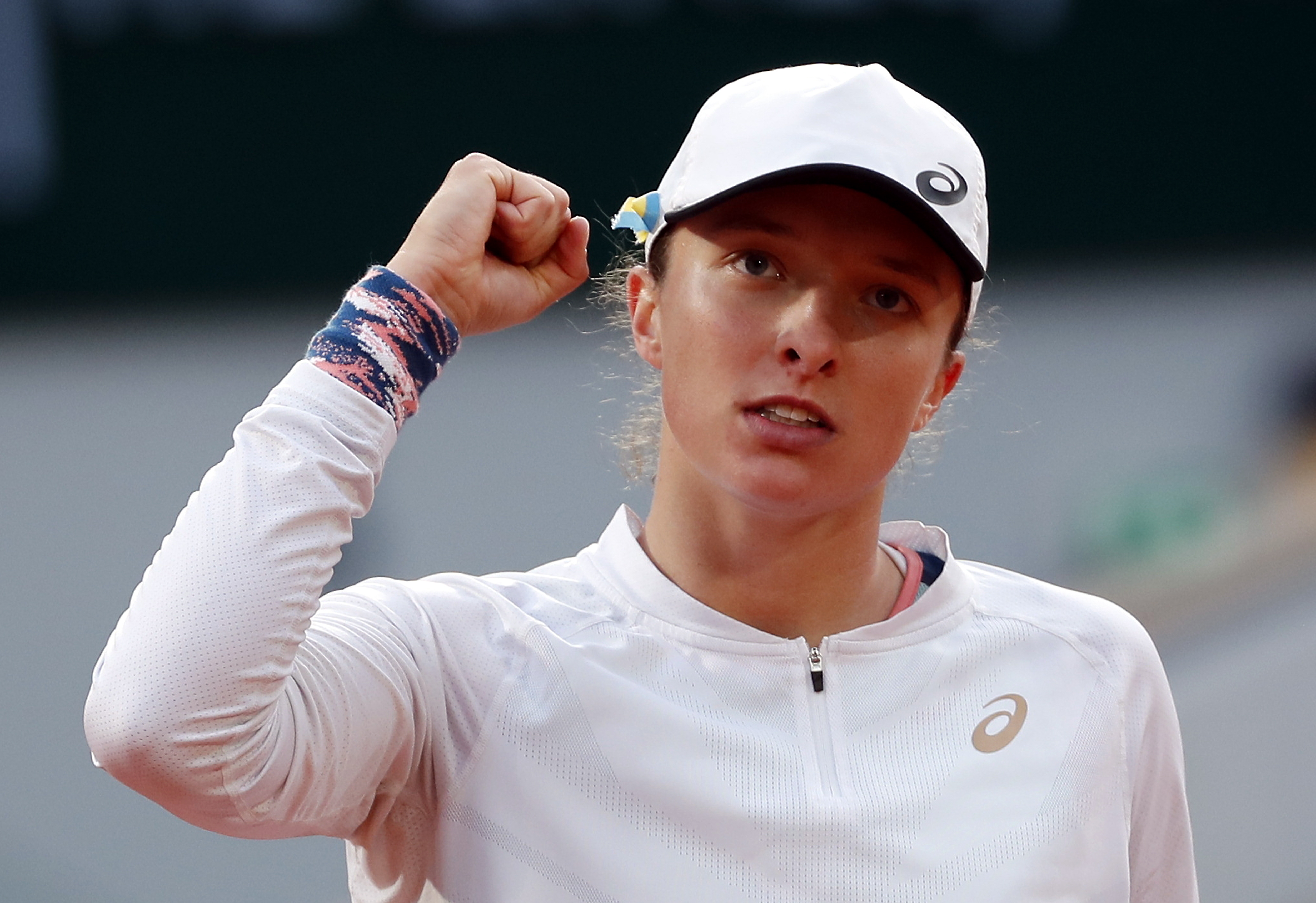 Swiatek ganó, está en cuartos de Roland Garros y suma 32 triunfos al hilo