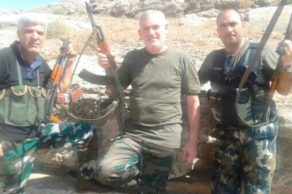 Abdel el Zabayar (centro), junto a tropas de Bachar al Asad en Siria. Foto tomada de: @Zabayar