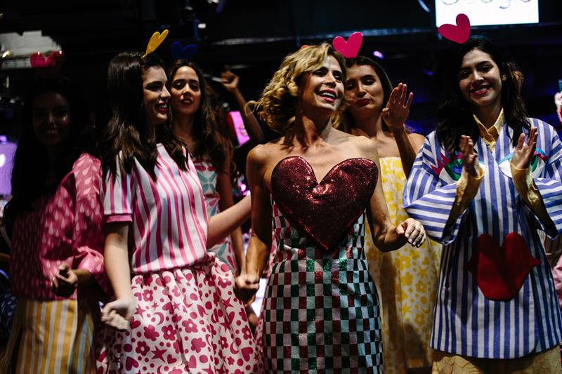 Nueva York se vistió de Color con la pasarela de Ruiz de la Prada