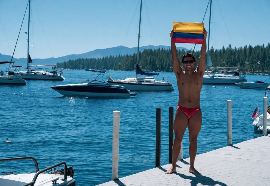 Jorge Iván del Valle logró una histórica triple corona en natación de aguas abiertas