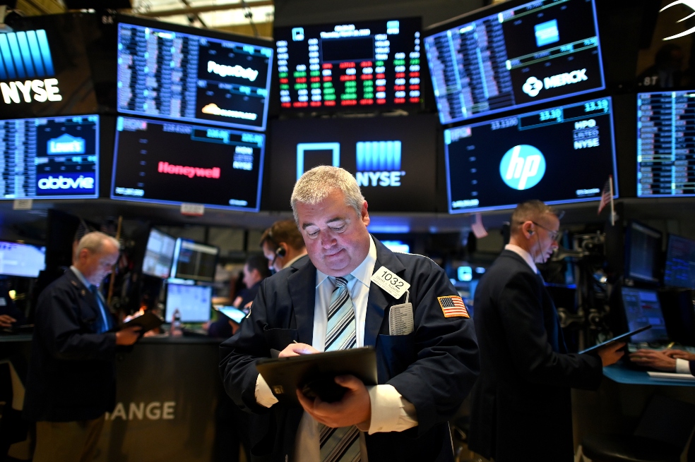 Wall Street baja tras cifras de desempleo en EE.UU.: siga los hechos financieros globales