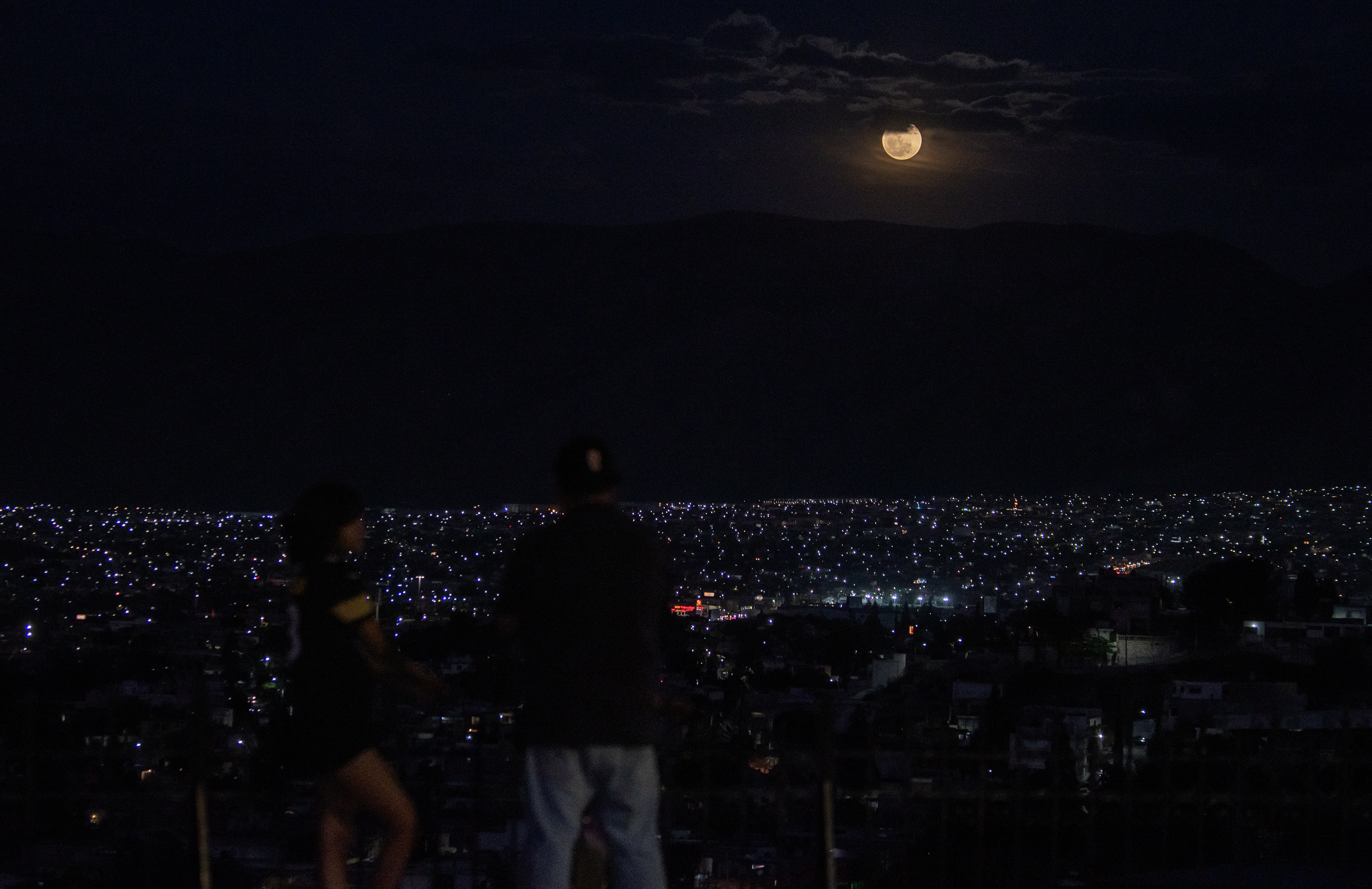 Luna rosa este 12 de abril de 2025: qué significa y a qué hora ver desde Colombia