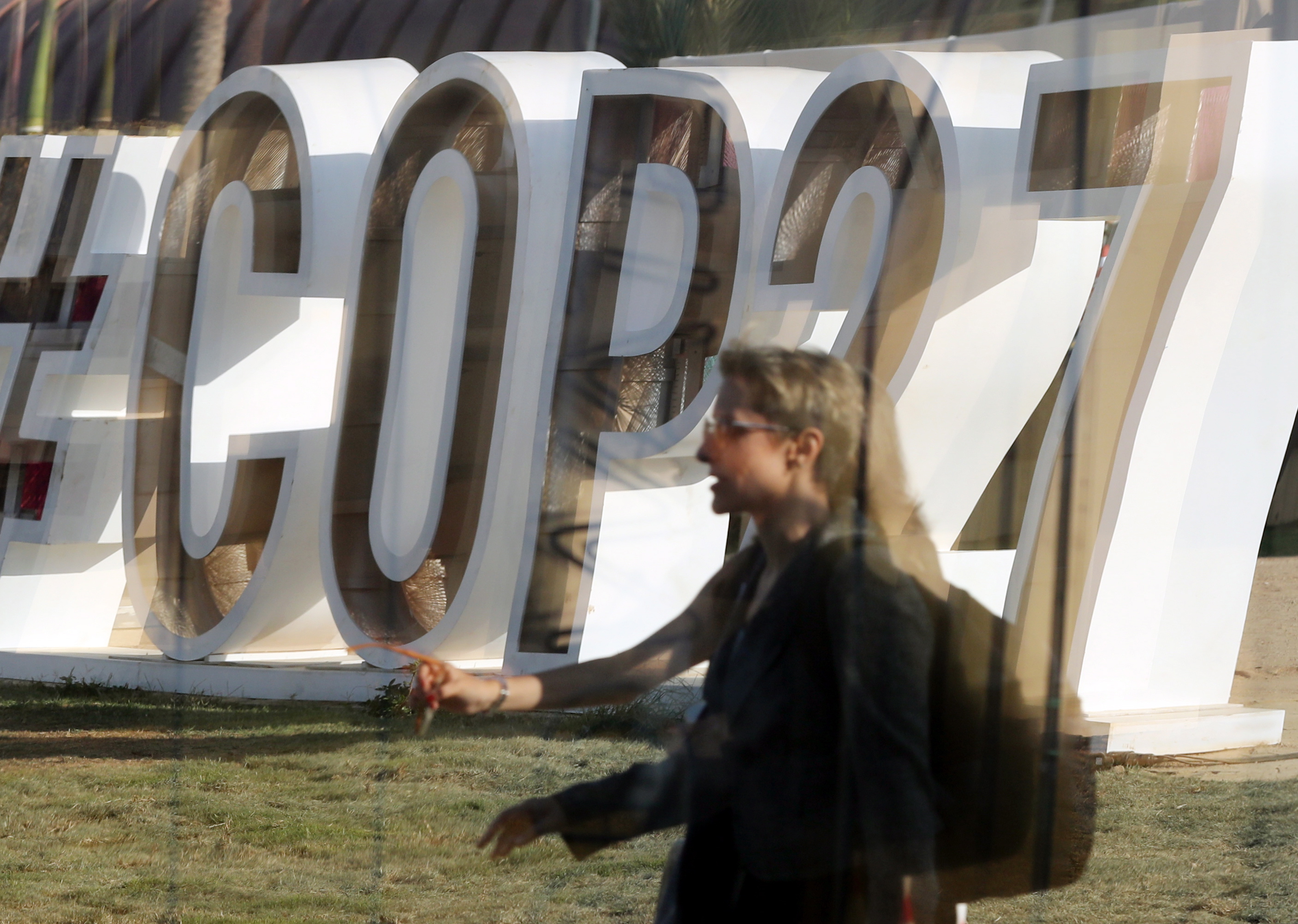 Los lobbistas de los combustibles fósiles se toman la cumbre climática de Egipto