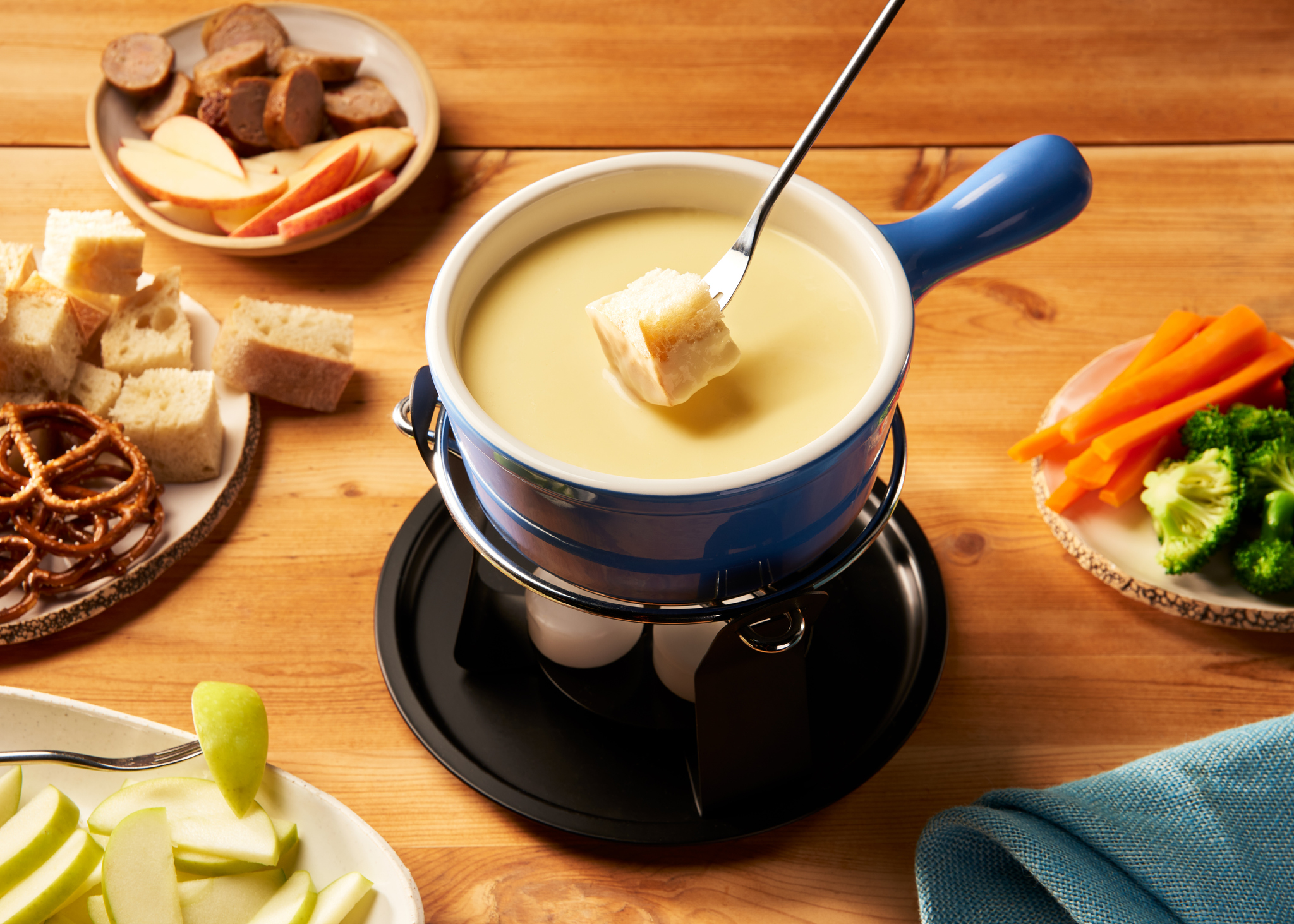 Celebra la Navidad con este “fondue” de queso