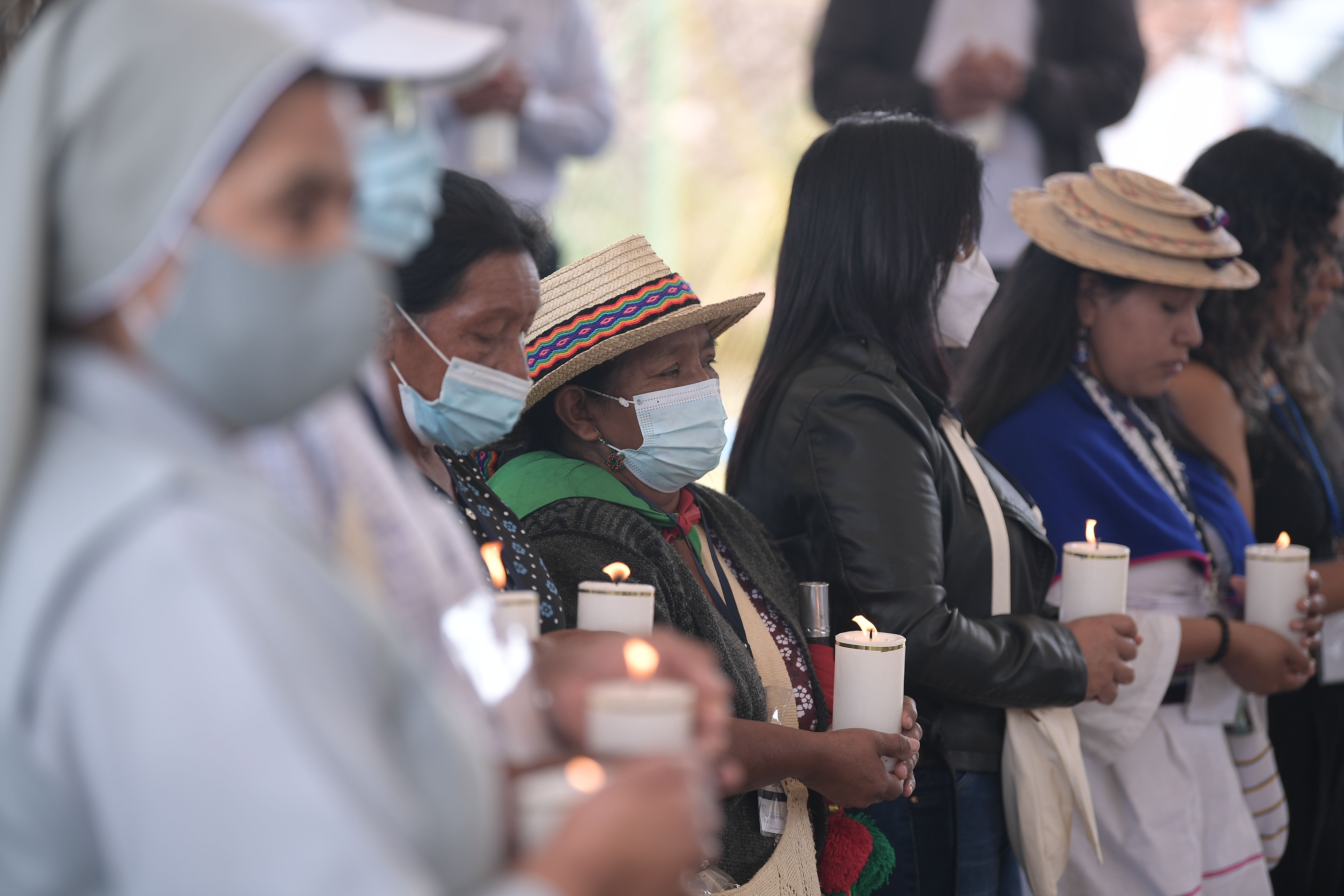 Sufrir la guerra, rehacer la vida: así resistieron las víctimas en Colombia