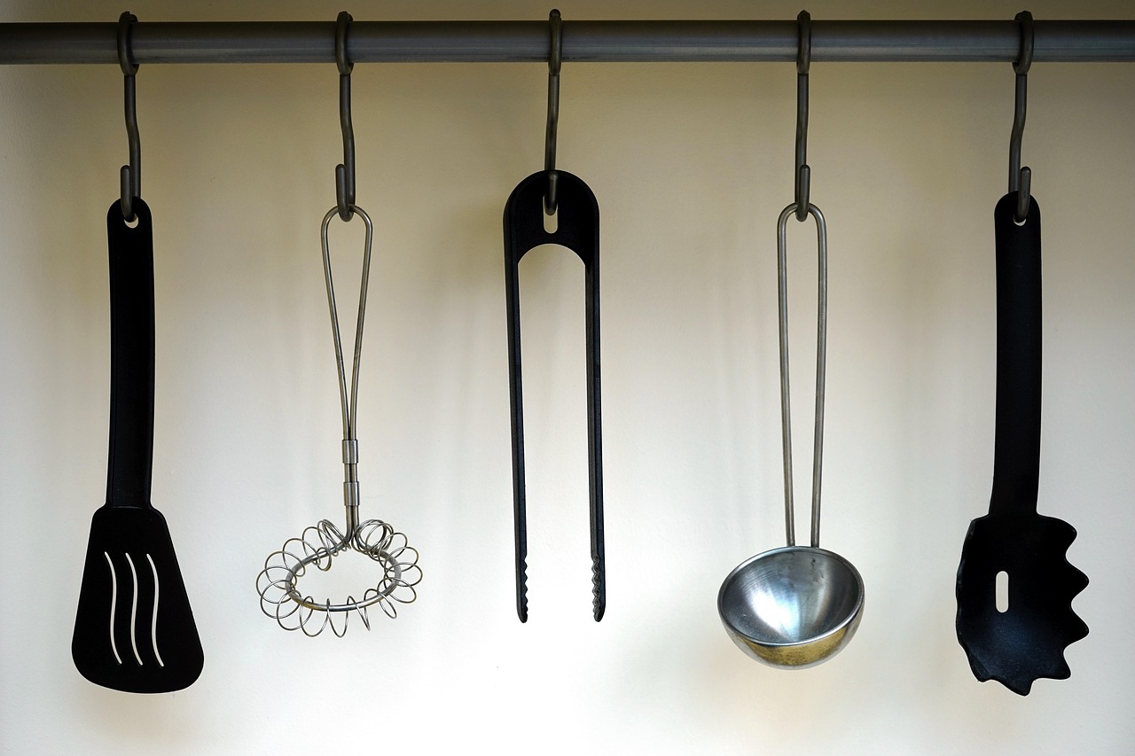 Los peligros ocultos en tu cocina: 7 utensilios que pueden ser tóxicos