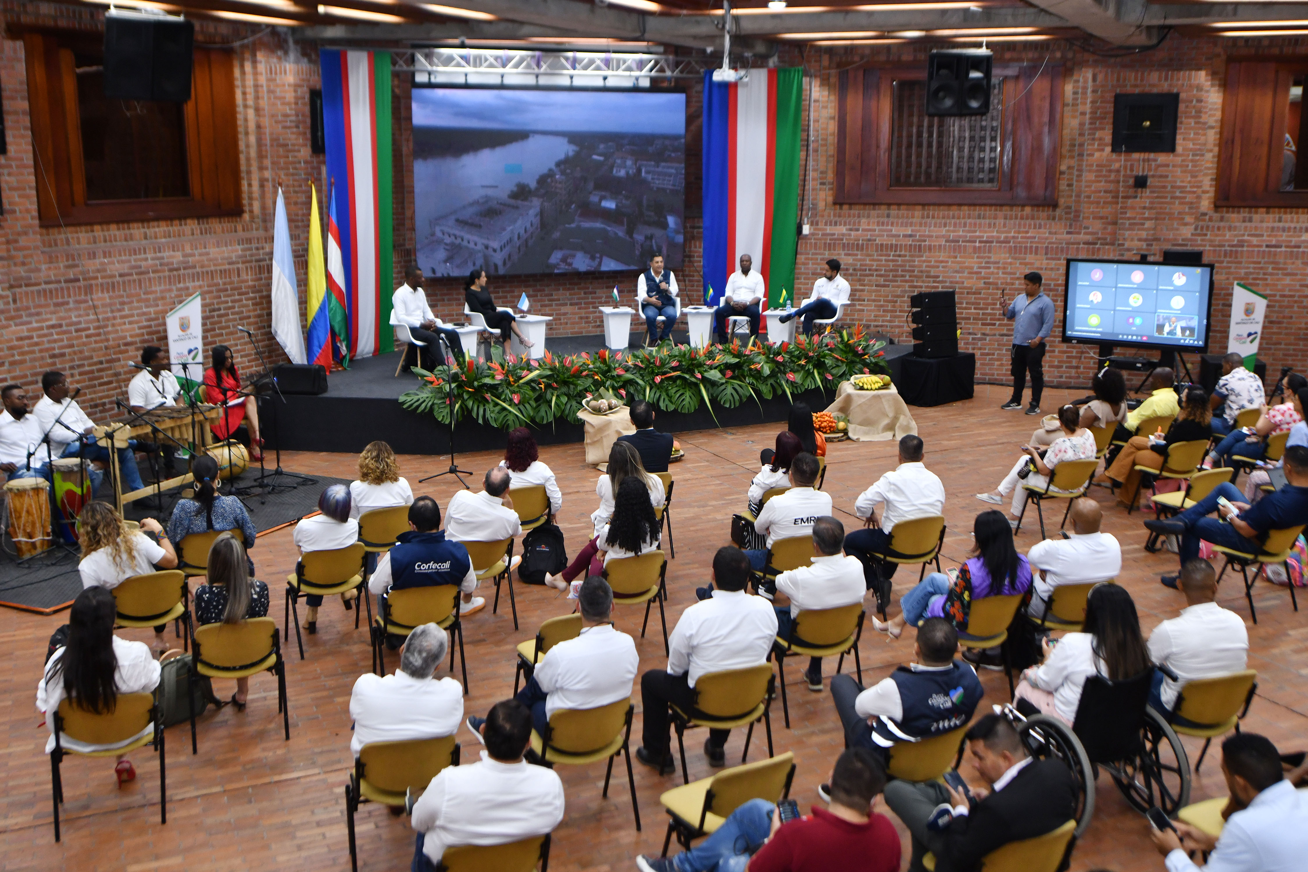 Rueda de prensa donde fue anunciada la Cumbre de la Esperanza.