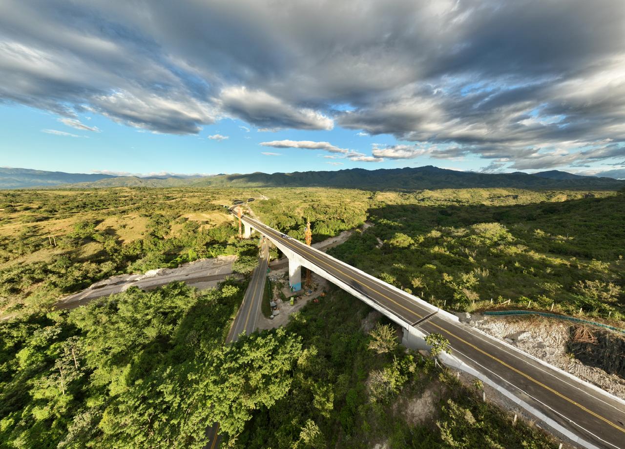 Corredor Santana-Mocoa-Neiva.