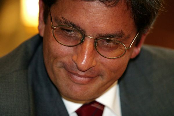 Gobierno busca poner más colombianos a tributar