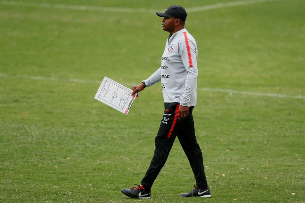 Conozca a Bernardo Redín, el DT de la selección de Chile sub 23