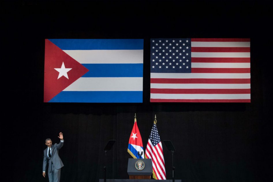 Obama apela a reconciliación y democracia en valiente discurso a los cubanos