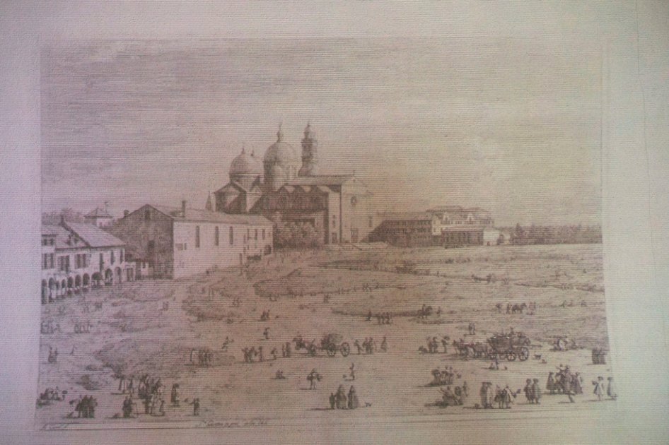 Una obra de Antonio Canaletto se proyecta durante una rueda de prensa sobre la colección de cuadros encontrada en Múnich (Alemania).