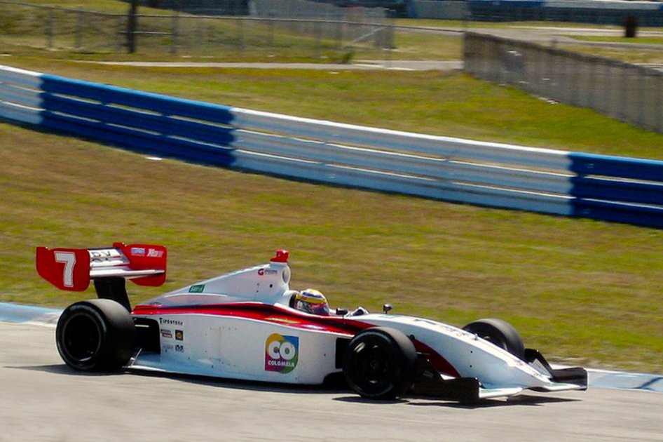 Gabby Chaves, tercero en primera prueba oficial de la Indy Lights