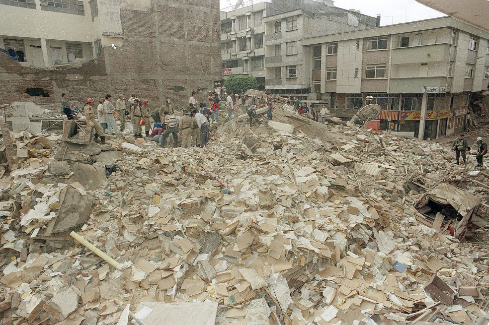 El bandoneón del Rey del compás (Relatos del terremoto del eje cafetero)