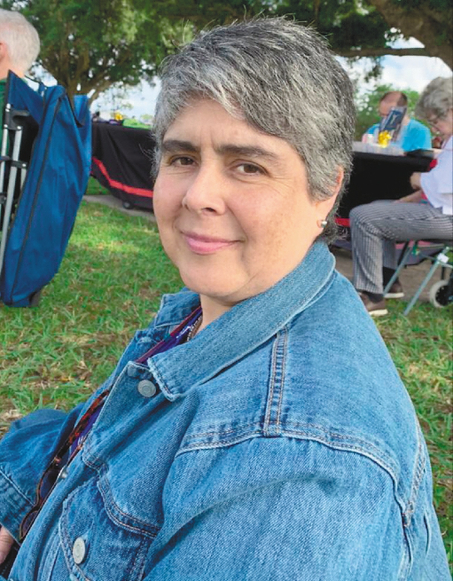 “La literatura en otros idiomas alimenta la curiosidad”: Adriana Rojas