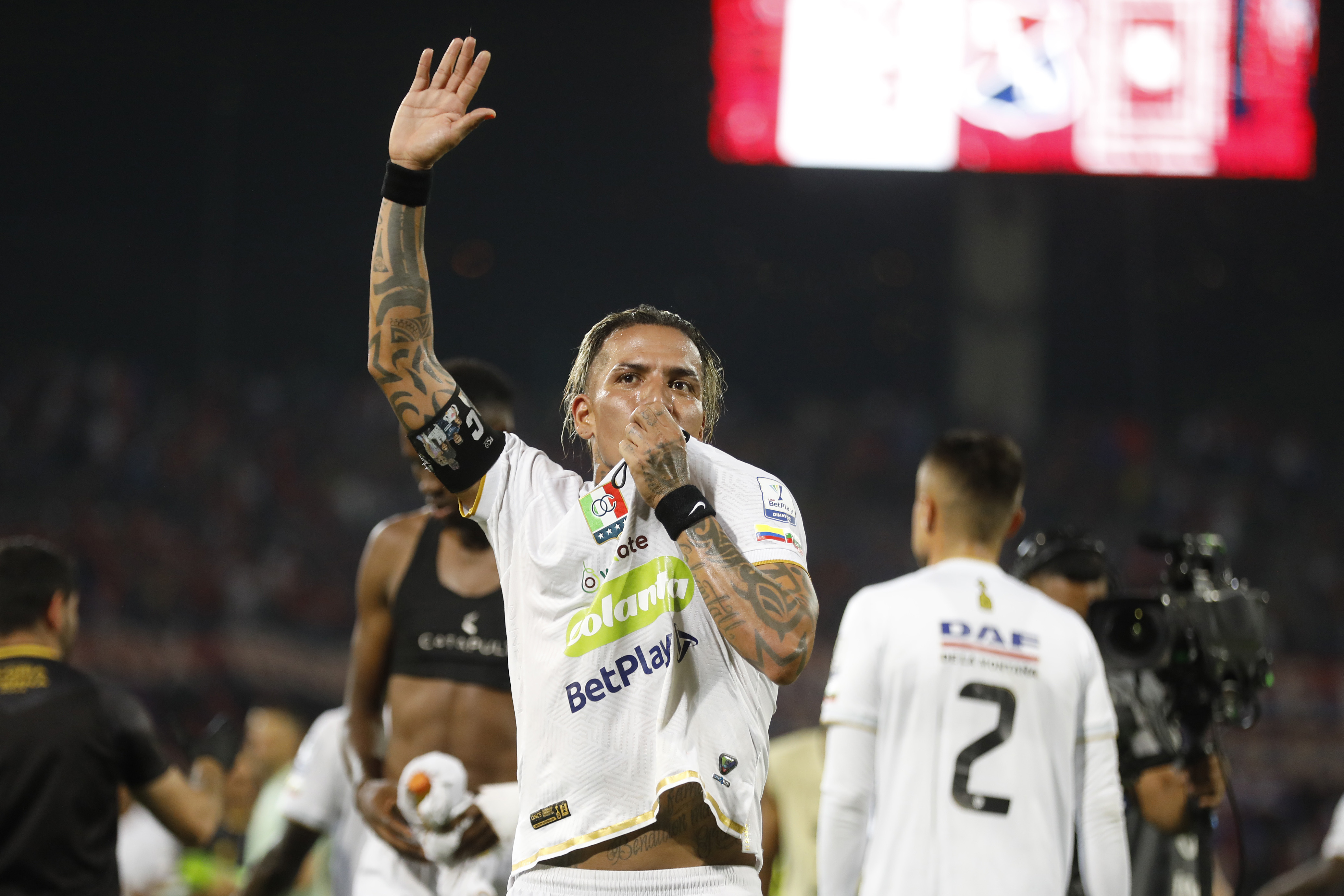 Dayro Moreno se convirtió en el máximo goleador colombiano en la historia: video