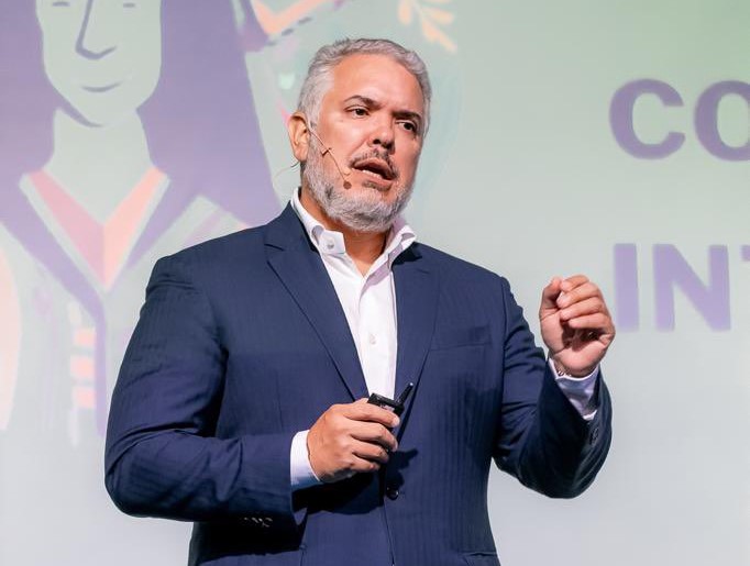 Duque hace un llamado a una fuerza ciudadana amplia para proteger la Constitución