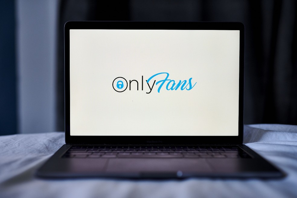 Suecia prohíbe pagar por contenido sexual personalizado en OnlyFans y otras redes
